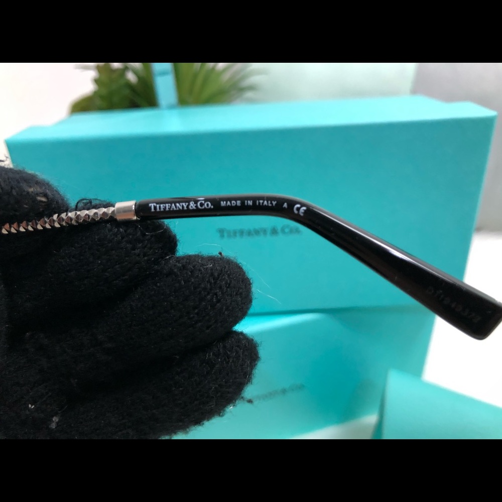 Tiffany Aviator Sunglasses - Picture 11 of 12